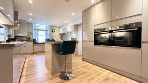 Kitchen- click for photo gallery